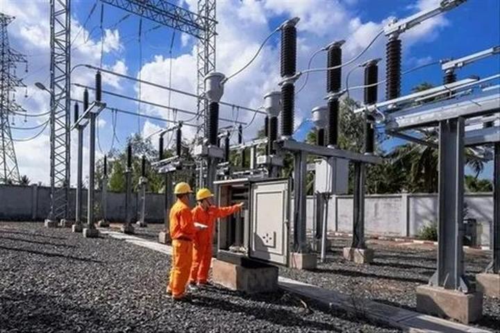 Quần dáng cong đang gây sốt với thiết kế độc đáo và tính ứng dụng cao, giúp tạo hiệu